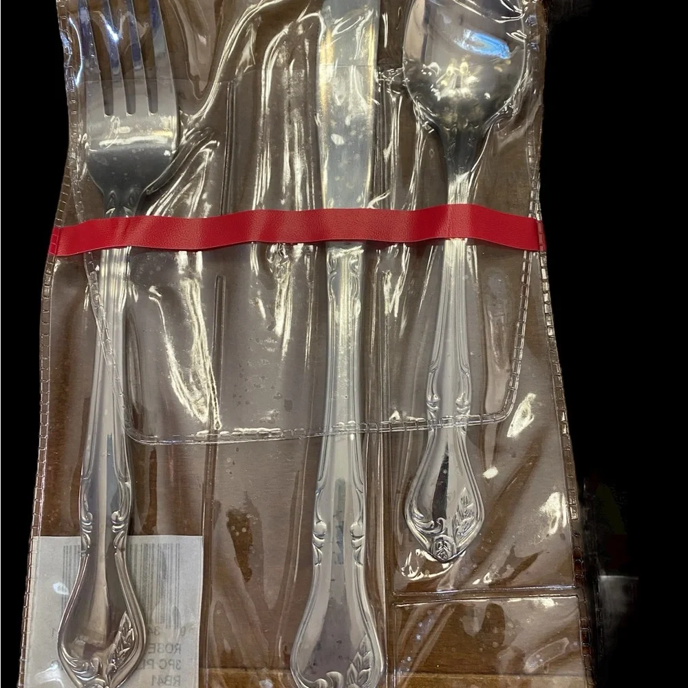 NWT Reed & Barton Rose Queen Stainless Flatware 3-Piece Place Settings, Set of 4